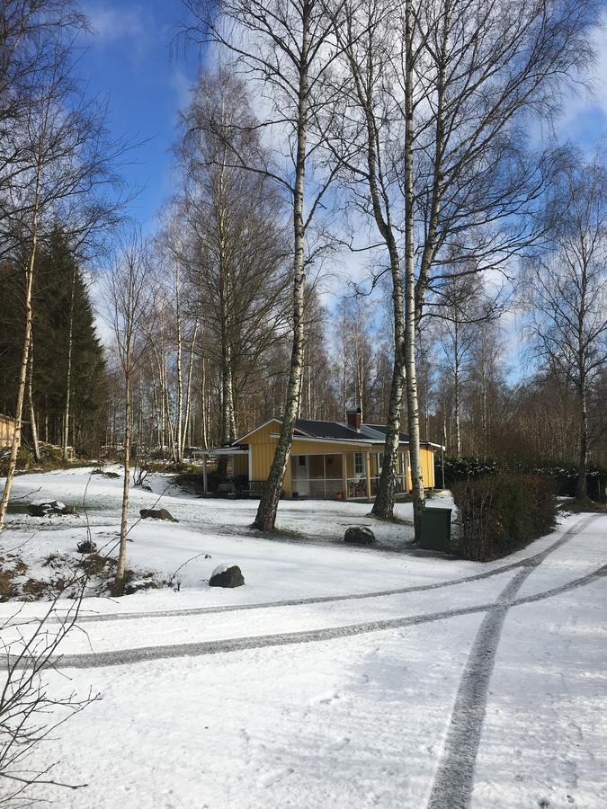 Almagarden Lantlig Miljoe Villa Svängsta Exterior photo